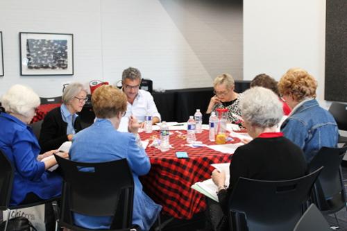 Committee plans lecture series